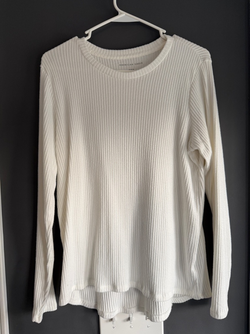 American Eagle Outfitters Cream Ribbed Long-Sleeve Crewneck Top